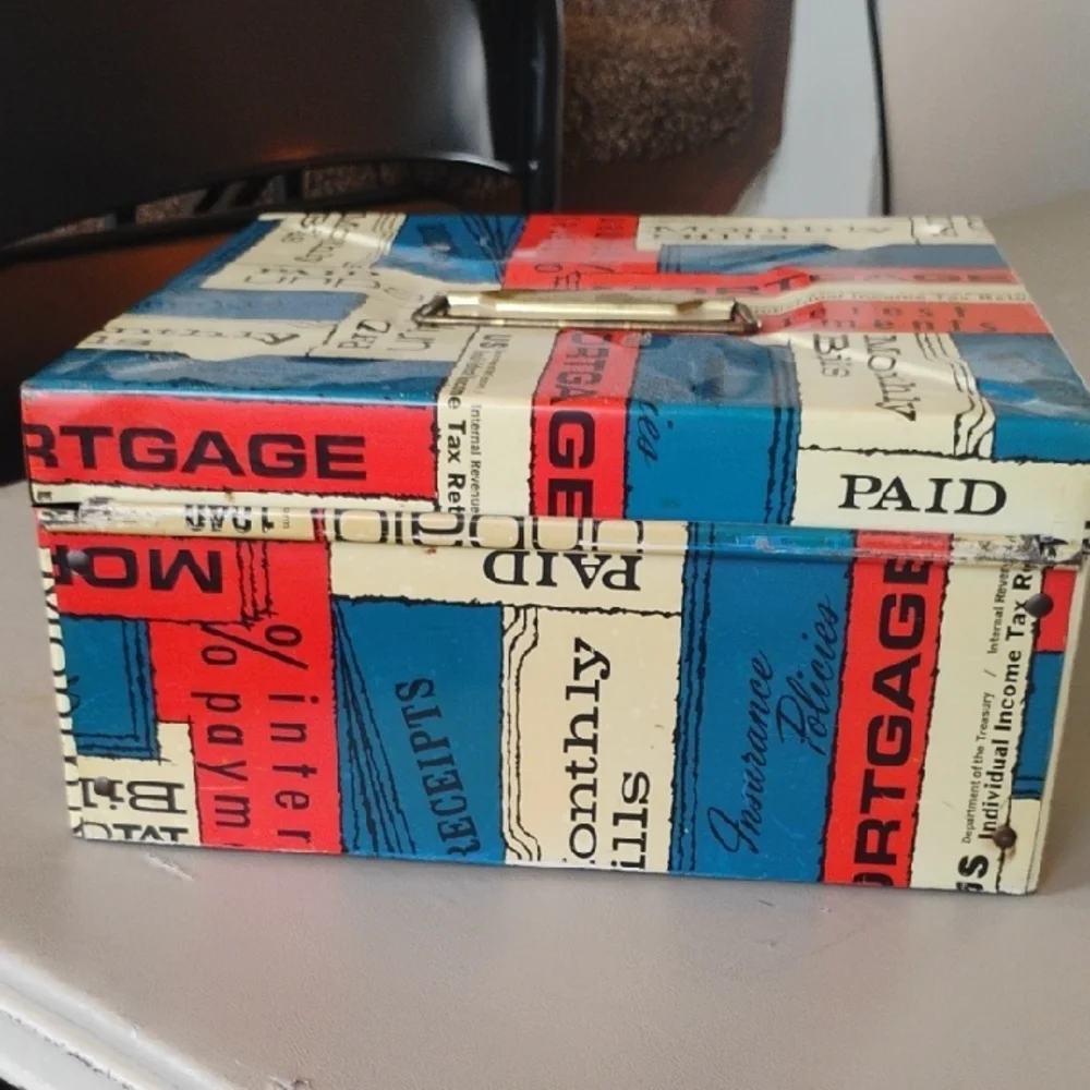 Ballonoff Porta File Vintage Storage Box